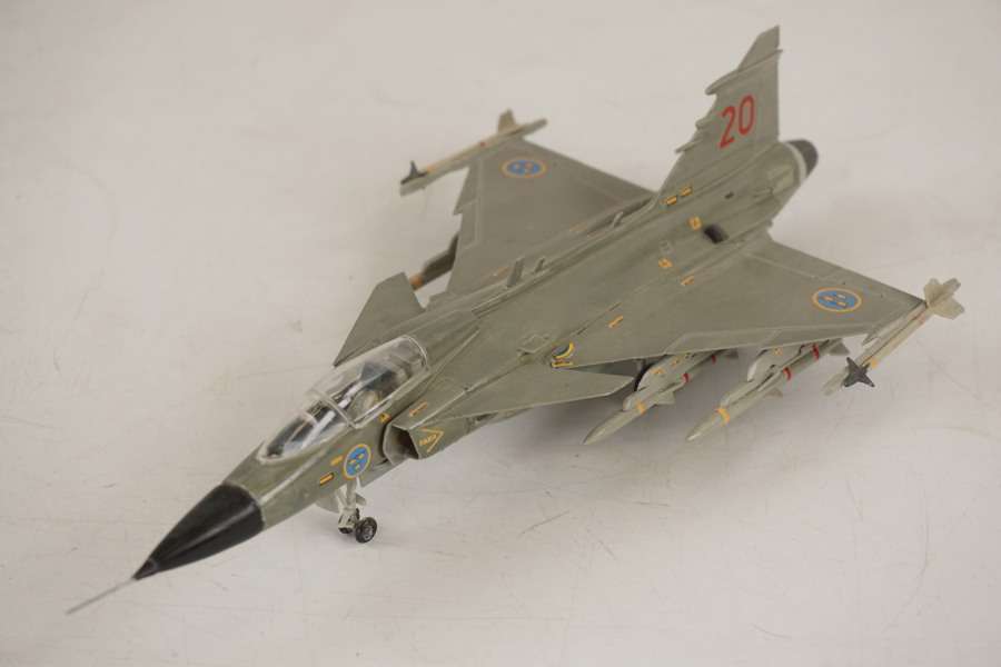 JAS39 Gripen F4, modellflygplan. G10