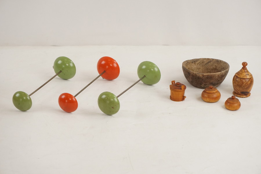 3st Hatthållare, antik skål mm. A71