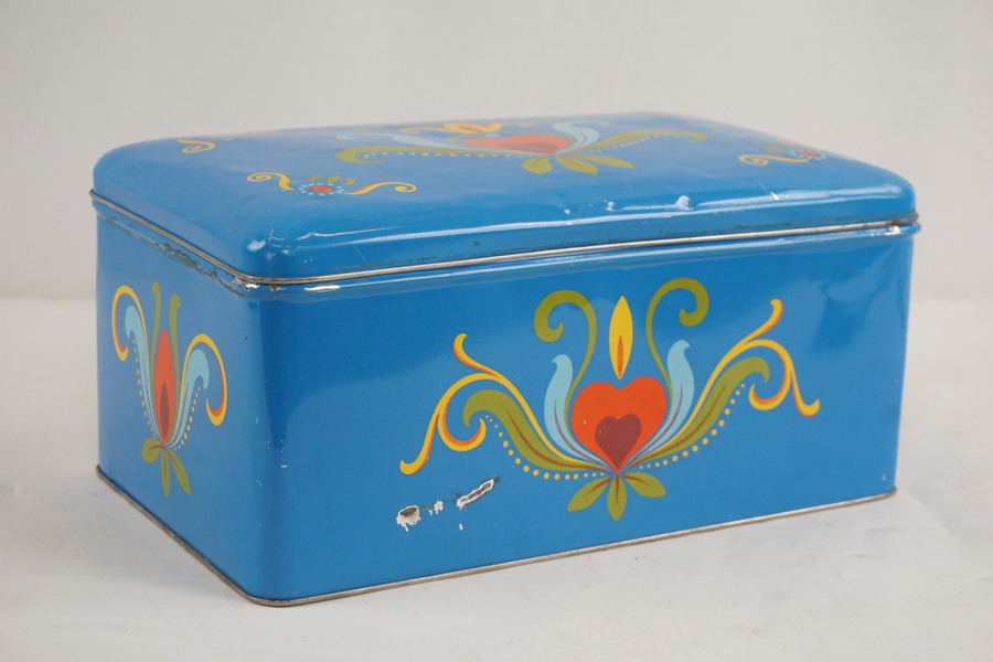 Vintage, blå plåtburk. A72