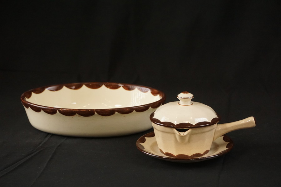 Brun Pyro, Gustavsberg, Ugnsform, såskanna. G39