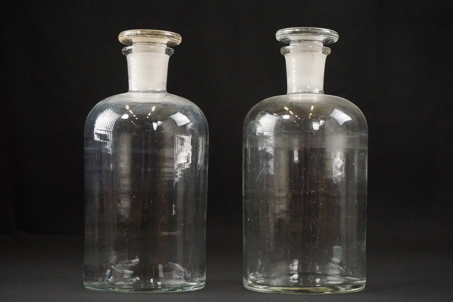 2st Apoteksflaskor. G47