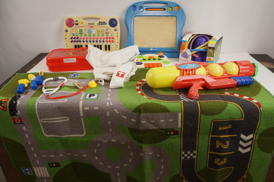 Barnmatta & leksaker. BC29