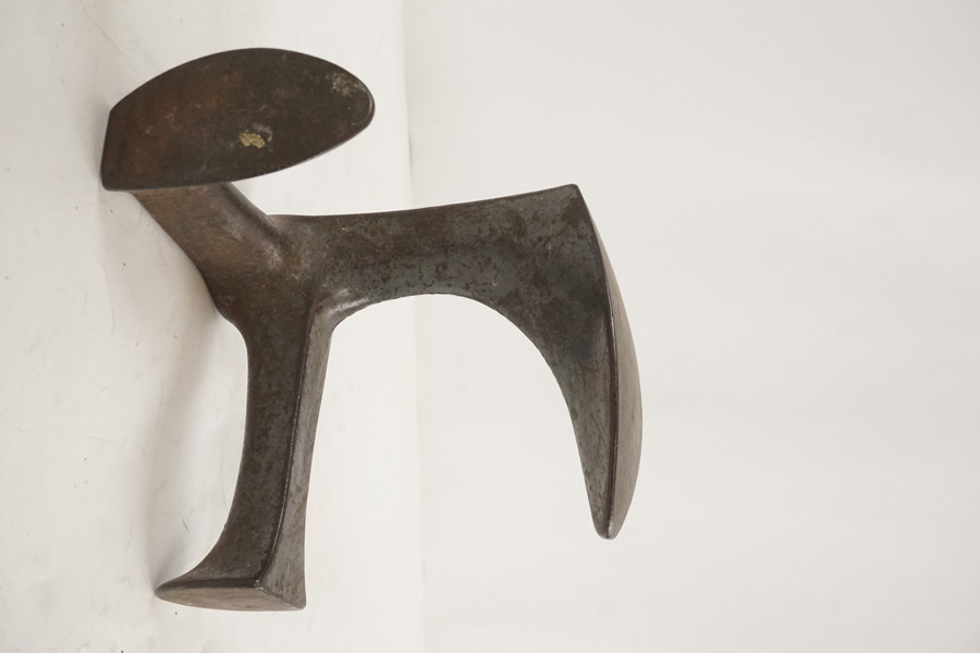 Skomakarstäd i gjutjärn. D23