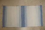 Matta blå/vit 125x65cm. B245/