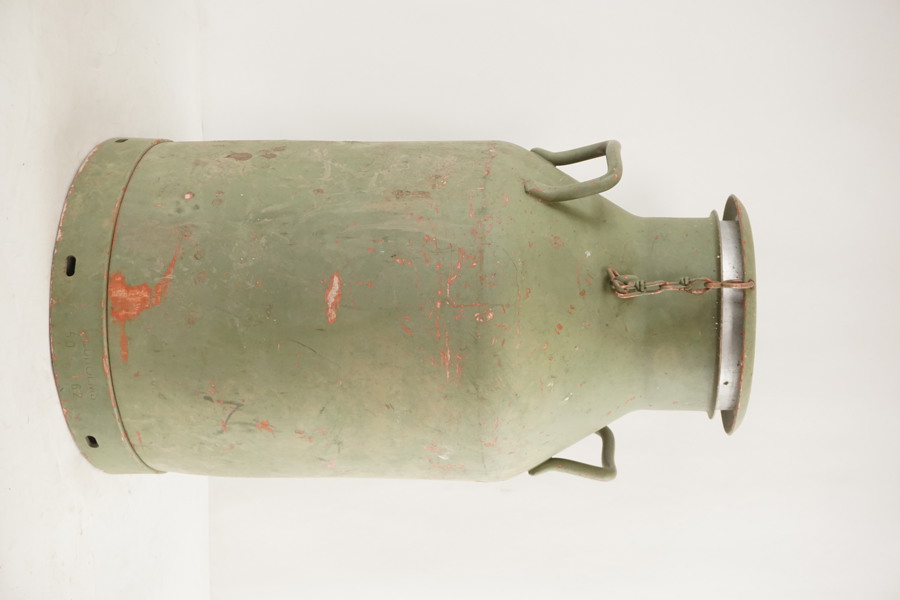 Wedholms 50 - 62, stor mjölkkanna. B107