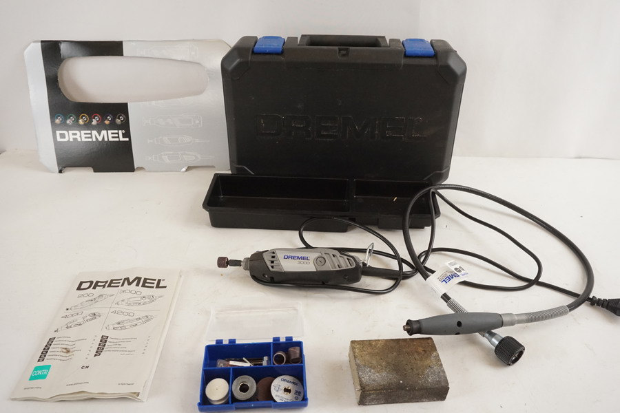 Dremel 3000. D44