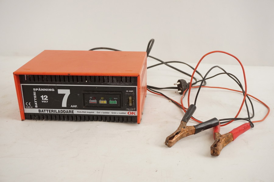 OK batterspänning 12V. D47