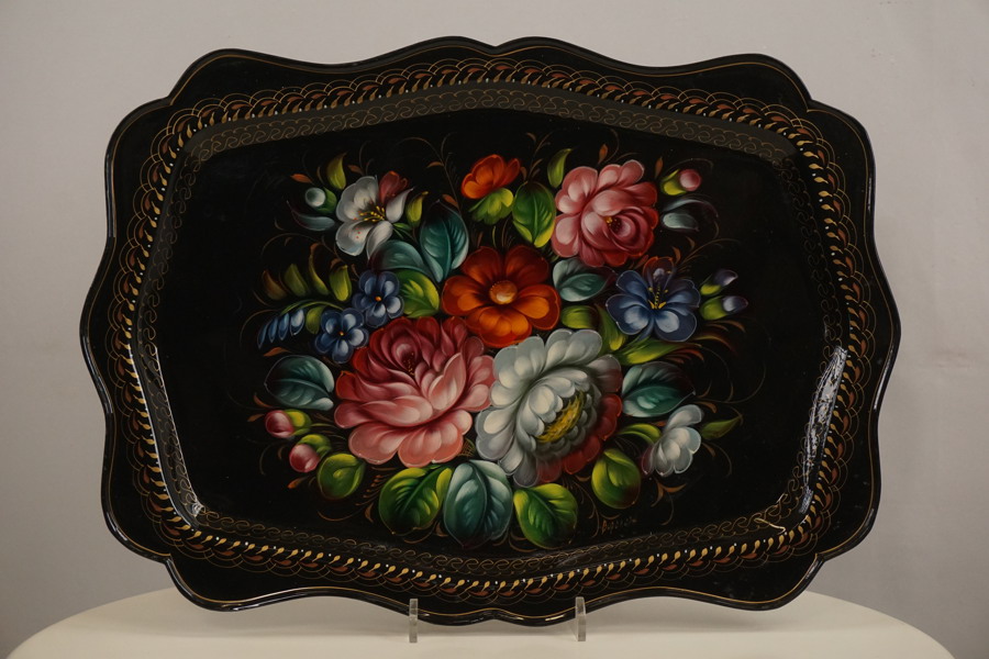 Serveringsbricka i plåt, handmålad. A163