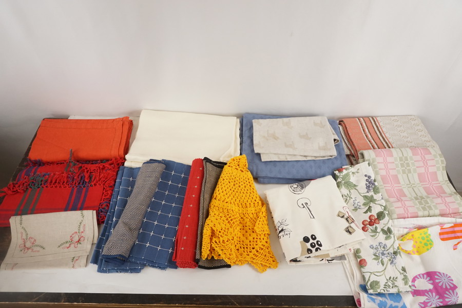 Bordsdukar & textilier. BC126