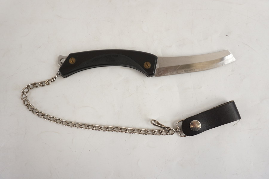 AKA 597, Fällkniv. A232