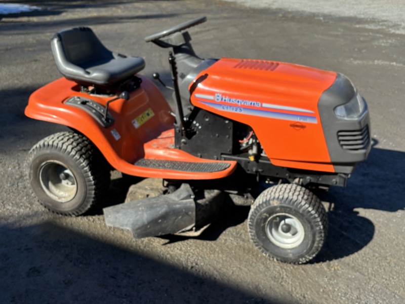 Husqvarna LT125 åkgräsklippare