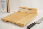Skärbräda, knivhållare, knivslipare & Bahco-kniv. D100
