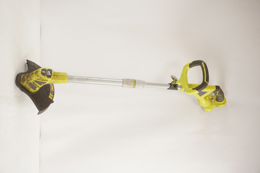 RYOBI 18V Hybrid Grästrimmer. B210