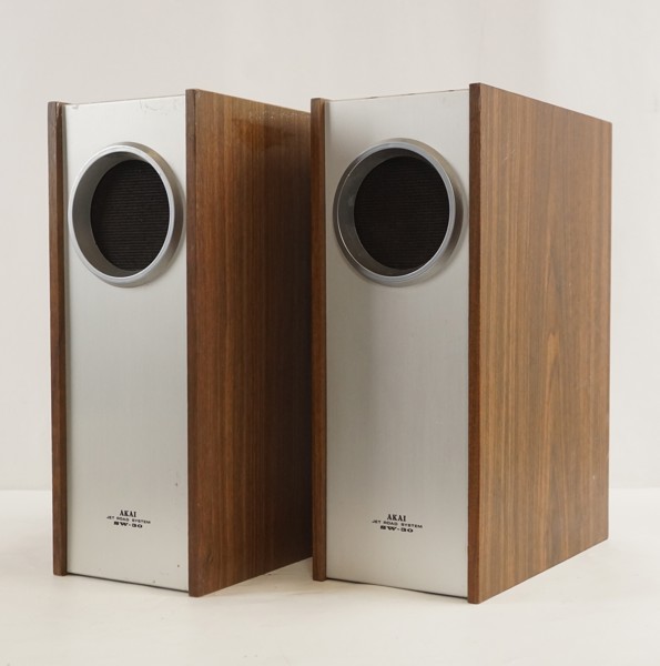 2st AKAI SW30, Högtalare. BC253