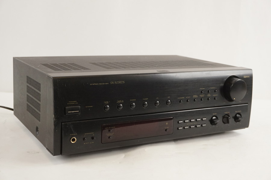 Pioneer SX-303RDS stereoreceiver. BC263