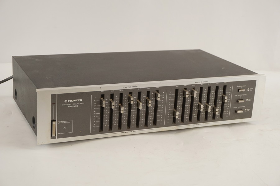 Pioneer SG-550 grafisk stereoequalizer. D106
