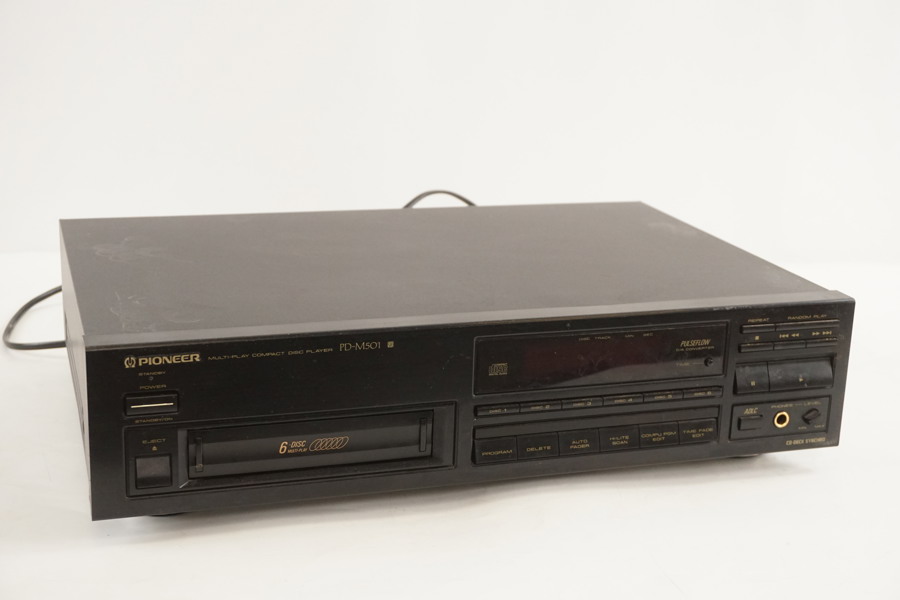 Pioneer PD-M501 CD-spelare. D104