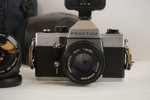 Praktica kamera reflex , blixt 3st objektiv mm. D115
