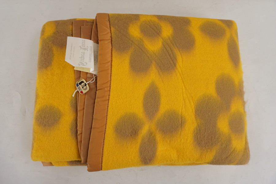 Super Luxe, Made in France, Ul filt, orange, 195x150cm. BC23