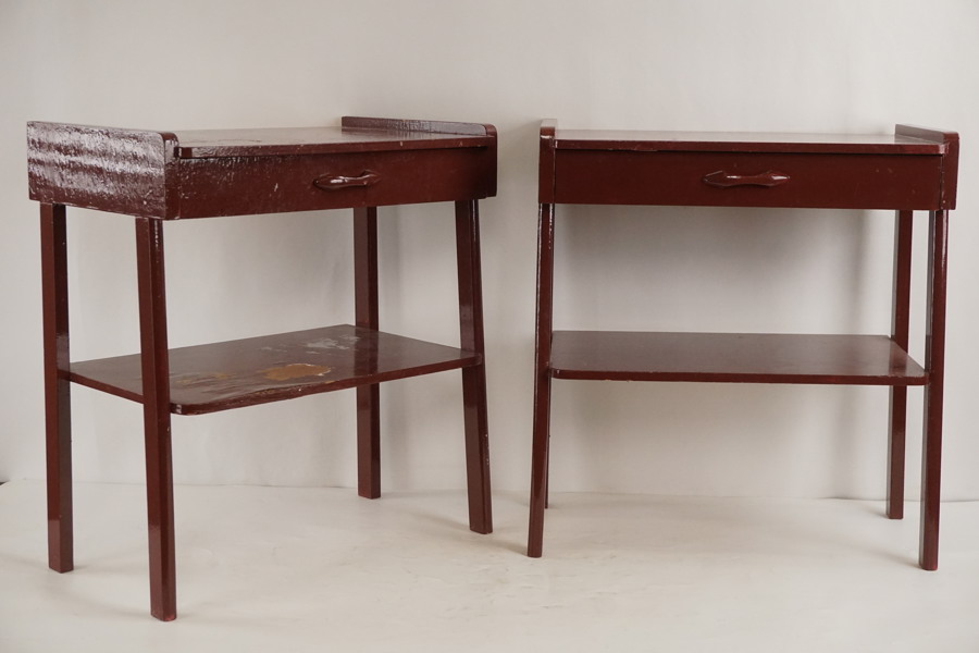 2st sängbord bruna. B25