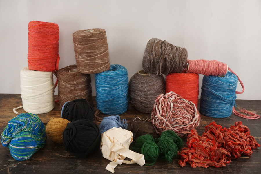 Rullar av ull och textil 12kg. BC40