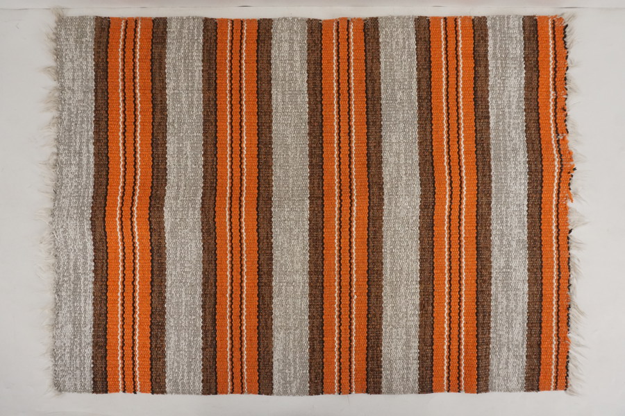 Plastmatta orange 85x63cm. B42