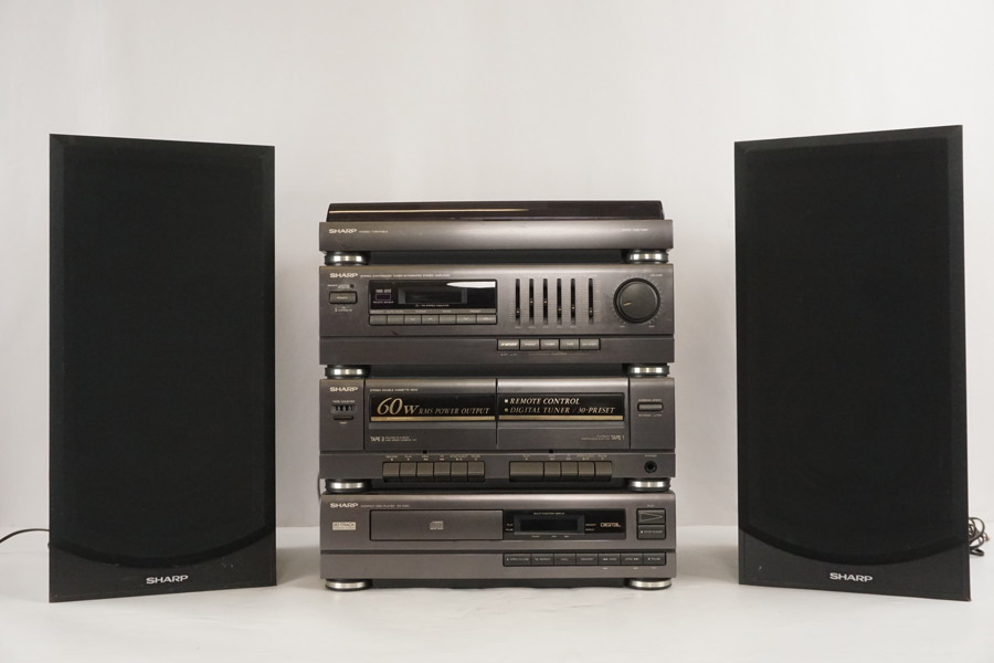 Sharp Stereosystem 4 i 1. B89