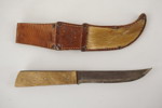 Jaktkniv, handtag i renhorn. C45/