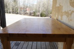 Soffbord i furu. B97