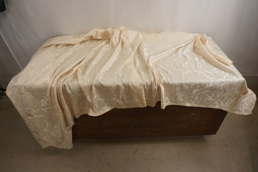 Bordsduk 320x145cm. A14