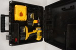 DeWalt C988 Batteridriven / borrmaskin. D1000