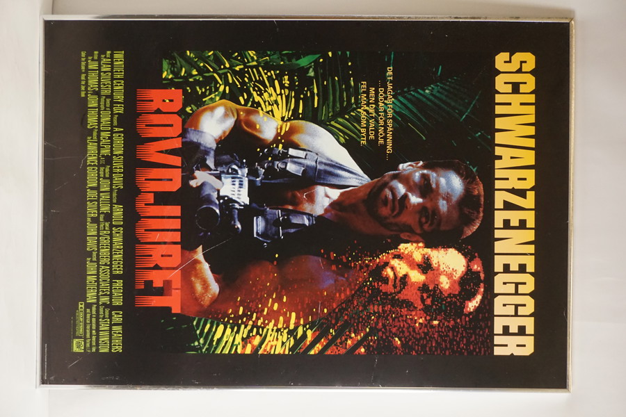 Rovdjuret, Schwarzenegger, 71x101. M19