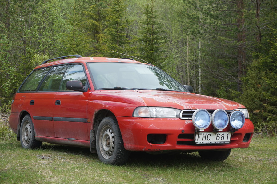 Subaru Legacy. B210