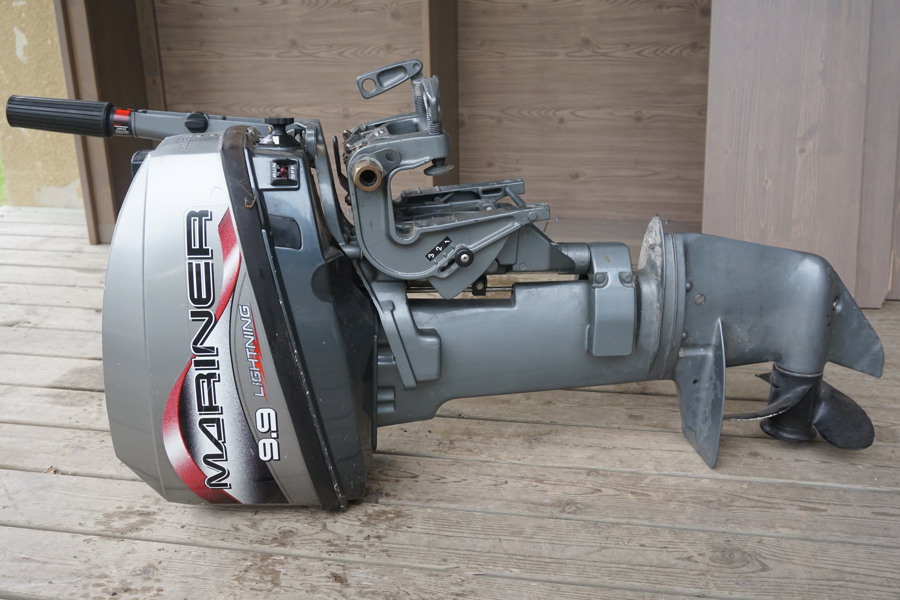 Båtmotor Mariner 9,9 lightning. B213