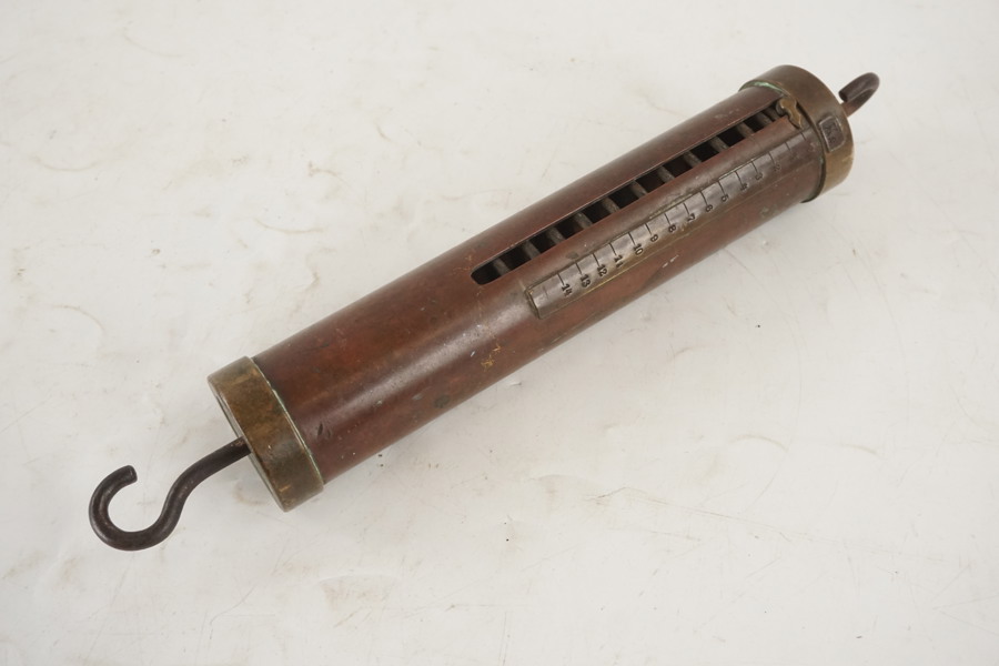 Antik våg i metall. C26