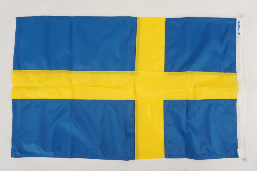 Gotthardt, Svensk flagga 73x44cm. A156