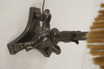 Bordslampa med lejontassar, brons. M2