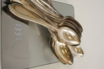 Nysilver skedar. A24