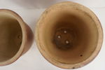 2 stora krukor. B181