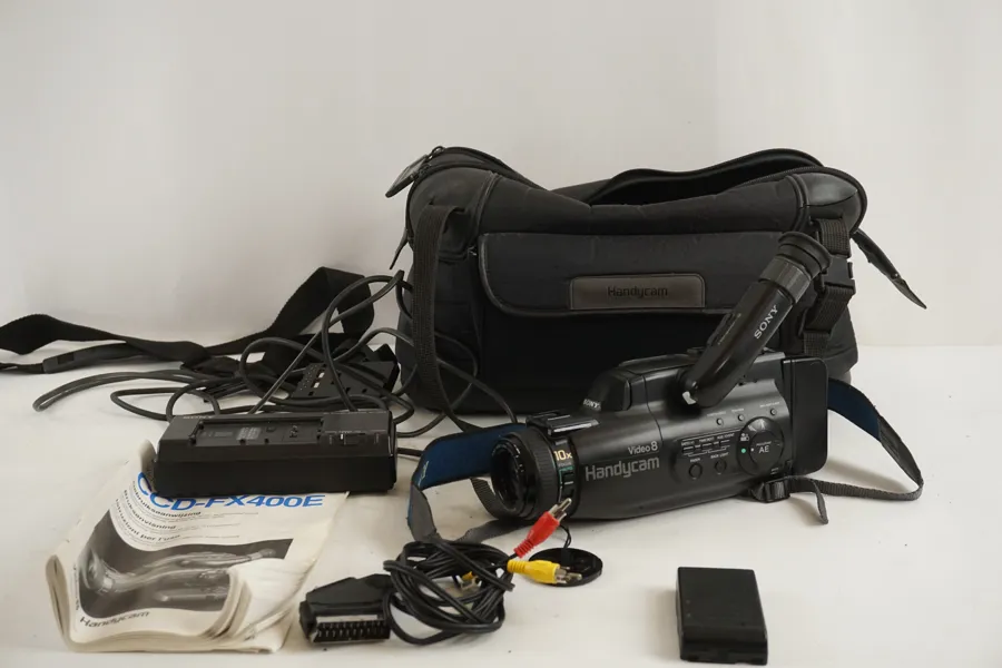 Sony CCD-FX400E, Videokamera. D2/