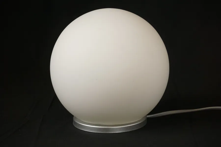 Bordslampa. M4