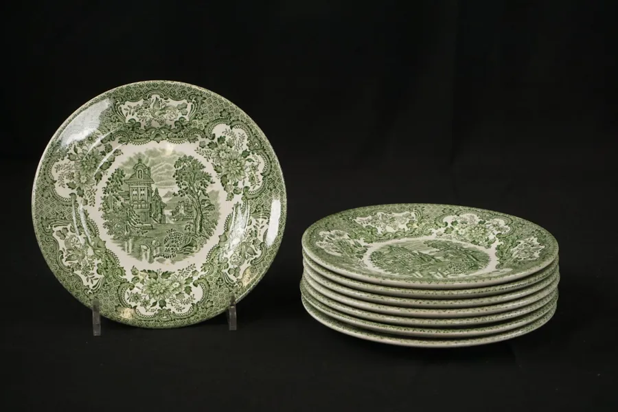 8st Renaissance Green Tallrikar. G42