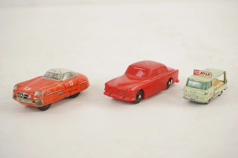 Plåtmodell Mercedes 300 SL. mm A16
