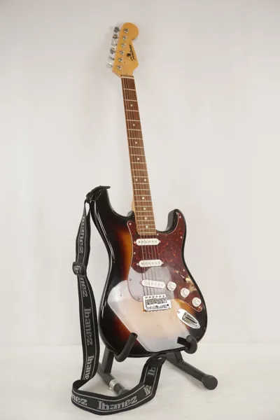 Fentone Elektrisk Gitarr med Ställ. M22