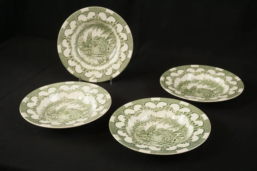 4st English Ironstone Tallrikar. G66