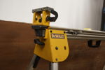 Dewalt gerningssåg och arbetsbänk. B104