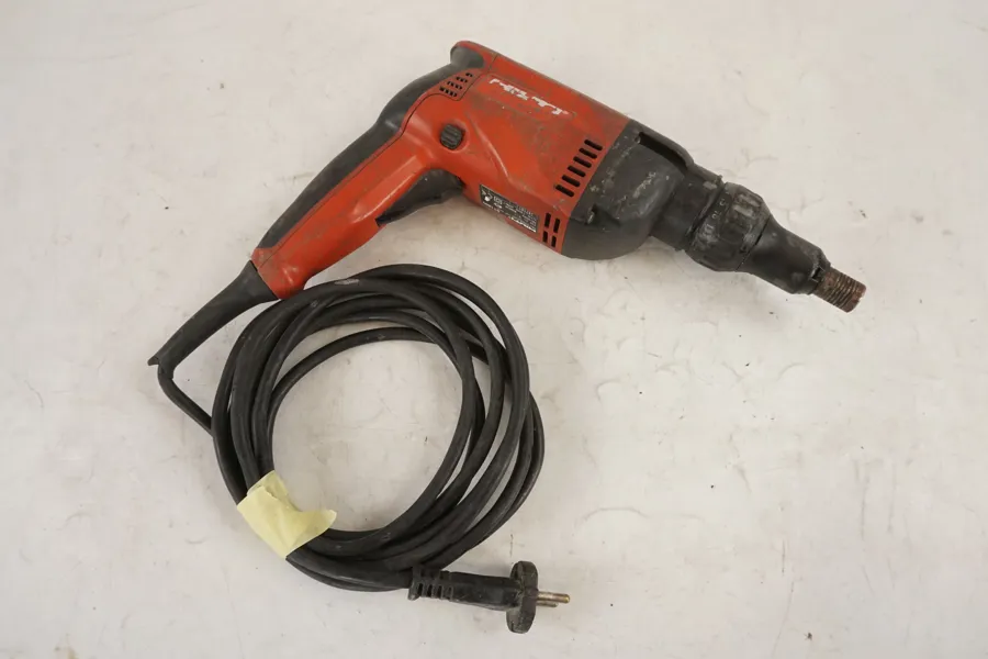 HILTI ST1800 Skruvdragare. D66