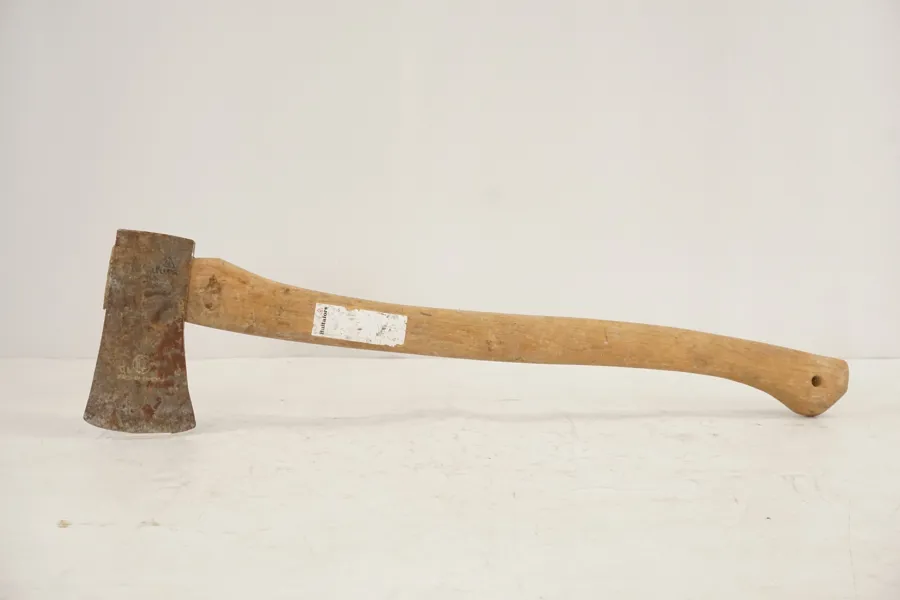 Hultafors yxa. B137