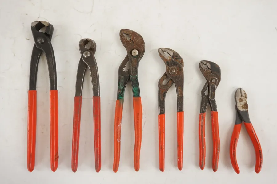 Knipex Olika typer av tänger. D191