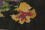 Virkadtavla, blommor 27x60cm. M16/